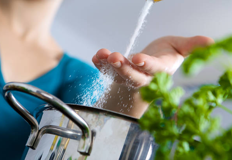 Sự thật về muối iốt và việc giảm muối